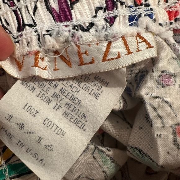 Vintage girls  Venezia floral abstract shorts size 14/16 EUC - Picture 3 of 3